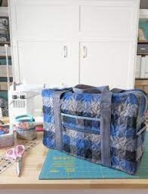 Sewing: Doable Duffle by Ma Tante Quilting