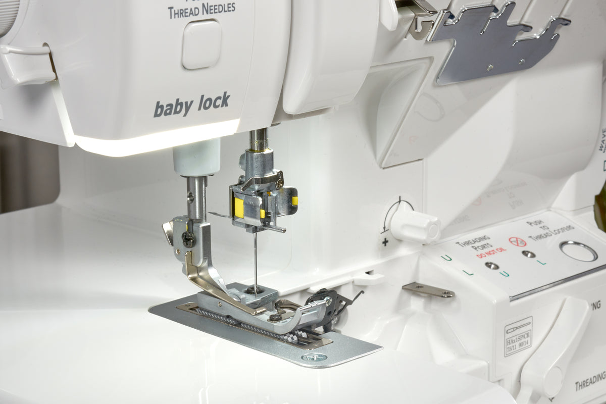 NEW!  Baby Lock Serenity Serger with bundle!