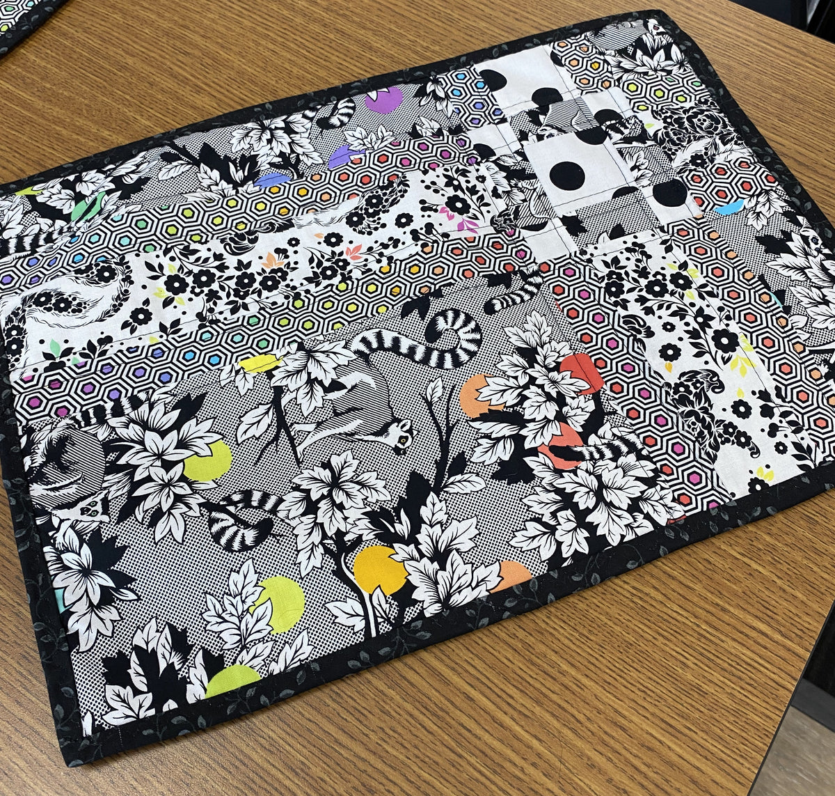 Beginning Quilting: Fat Quarter Shuffle Placemat