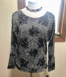 Beginning Sewing Clothes: The Delila shirt by Angela Wolf